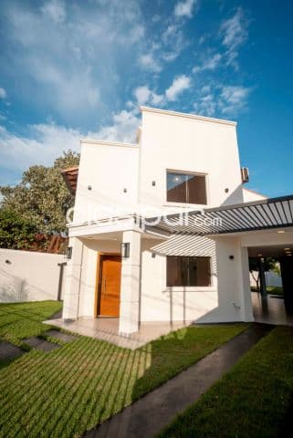 Hermosa casa estilo toscano, en Lambaré 🔝🔝