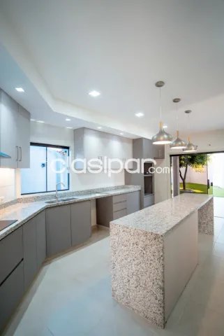 Hermosa casa estilo toscano, en Lambaré 🔝🔝, foto 4
