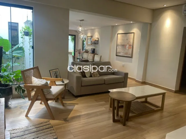 Bo Jara, prox. Col. Francés: Elegante residencia en pb, 3 suites + escritorio, amplio jard — foto 5