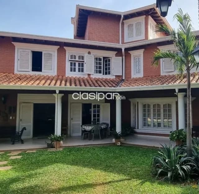 elegante y amplia residencia a cuadras de la U. Americana - LHO4751403, foto 2