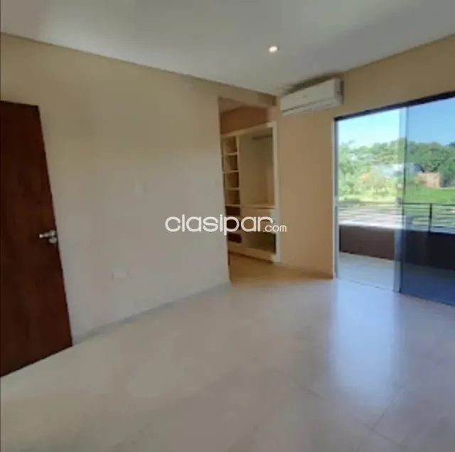Laurelty, Luque: 165m2, dúplex premium, 3 dormit, quincho, amplio jardín, equipam. Full — foto 3