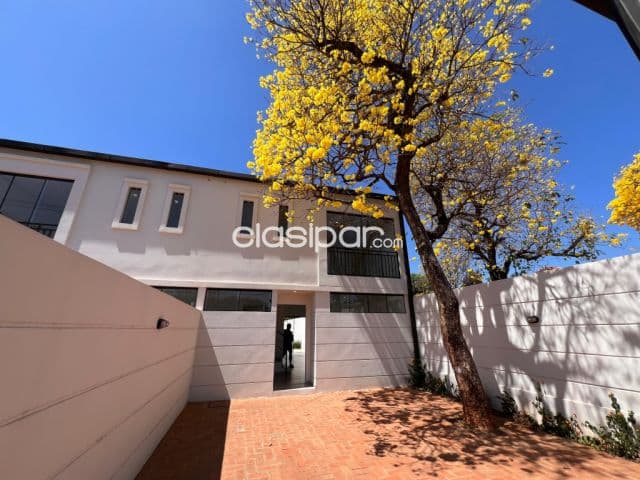Luque, loma merlo, renta sergura: 100 m2, 5 duplex a estrenar, 3 dormit, jardín, quincho