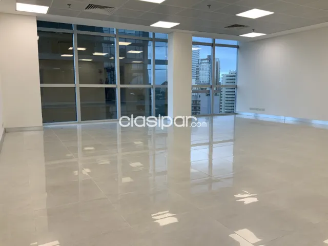 con renta Oficina Corporativa en el Edificio SkyPark Torre 2, Bo. Las Lomas — foto 2