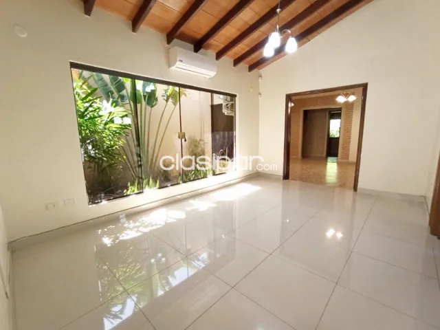 Bo san cristobal, wtc: En planta baja, 4 dormit, quincho, parrilla, piscina, 8.400.000 gs — foto 2