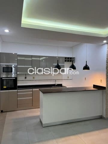O vendo duplex en Luque barrio tercer barrio cod 4031