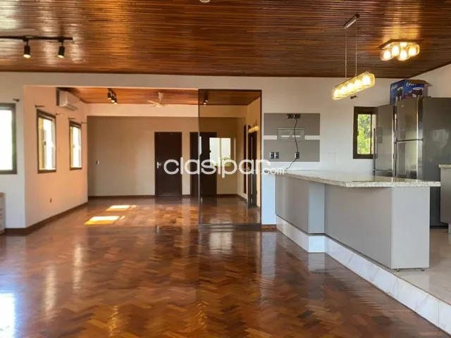Lujosa residencia en barrio Las Mercedes, foto 3