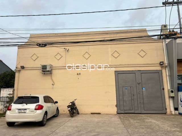 Luque: S/ elizardo aquino, residentas: 600 m2 ideal p/ negocio comercial + oficina + estac — foto principal