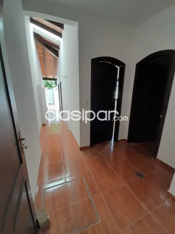 Villa Morra, las amenas: Confortable residencia fliar, gran jardín, 3 dormit, recepción, foto 4