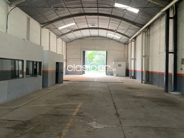 Tinglado en Asunción Loma Pyta