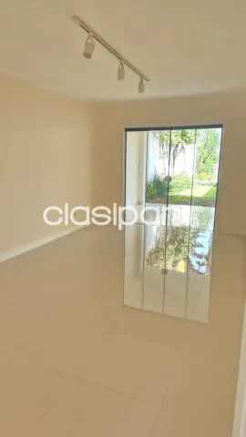 casa amplia de 3 dormitorios en barrio mburicao, foto 3
