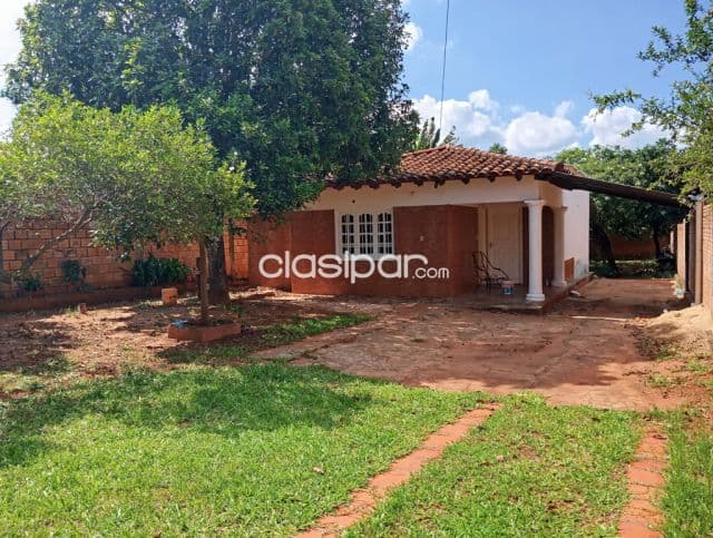 Casa en capiata, barrio loma barrero