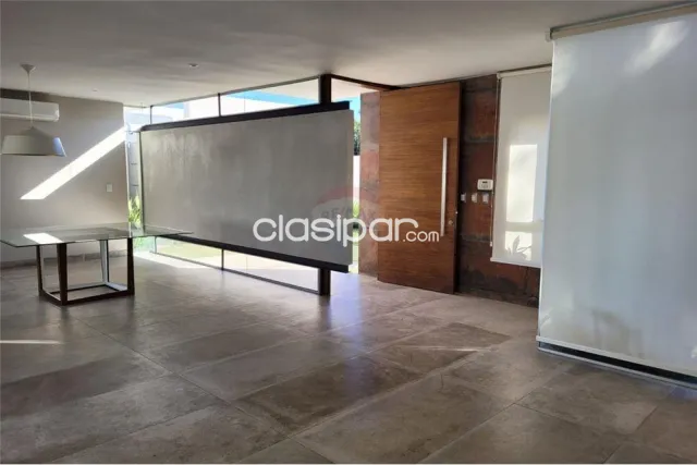 En venta hermosa residencia minimalista ubicada en Lambaré descripción: Planta alta 1 hab, foto 3