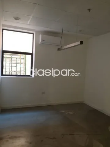 Se alquila oficina en Barrio Herrera — foto 4