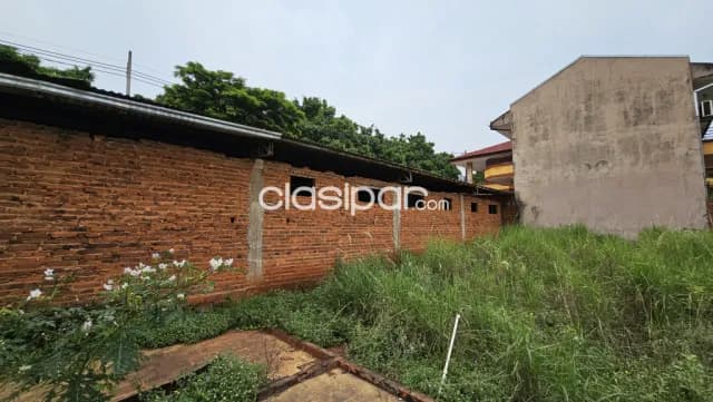 Retasado terreno con 4 locales en obligado — foto 3