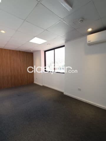 Oficinas en alquiler en Barrio Herrera — foto 1