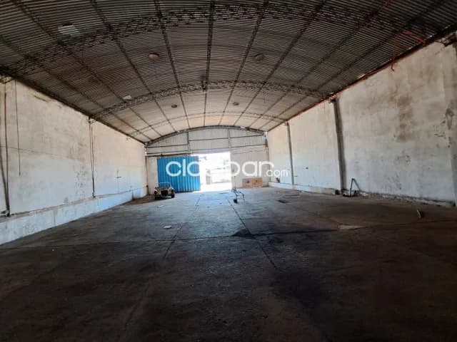Deposito / tinglado / con oficina 1920m2 en alquiler !!!!, foto 3