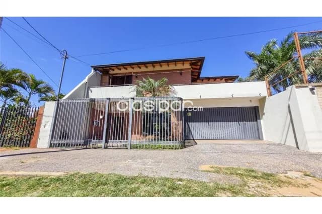 Amplia casa de 5 dorm. C/piscina, en barrio san miguel - San Lorenzo zona residencia, foto 5