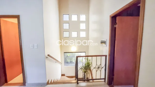 Duplex de 4 dormitorios en bo. San miguel- San Lorenzo — foto 3