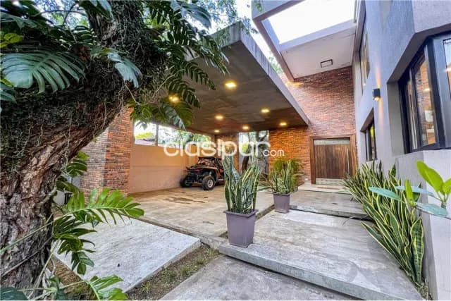 Residencia - Venta - Paraguay Cordillera San Bernardino Espectarcular Residencia de Verano, foto 4