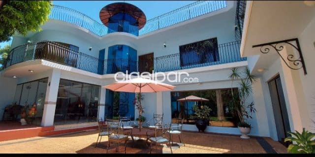 Inmueble opcion residencial, oficina corporativa, eventos sociales en capiata centro!!!, foto 1