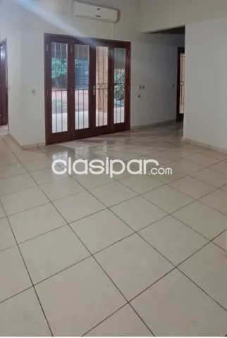 Casa en Luque zona conmebol cod 4822, foto 5