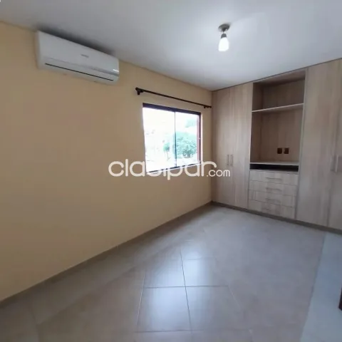 ALQUILA AMPLIO DUPLEX EN Lambaré Zona Municipalidad, sobre calle América — foto 2