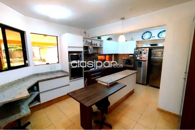 Casa 2 plantas c/1 dpto.independiente c/piscina terreno 1260 m2 lambare-bo.mbachio i, foto 5