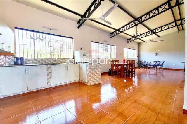 Propiedad comercial s/ avda cacique lambare ideal p/consultorio/oficina o comercio — foto 2