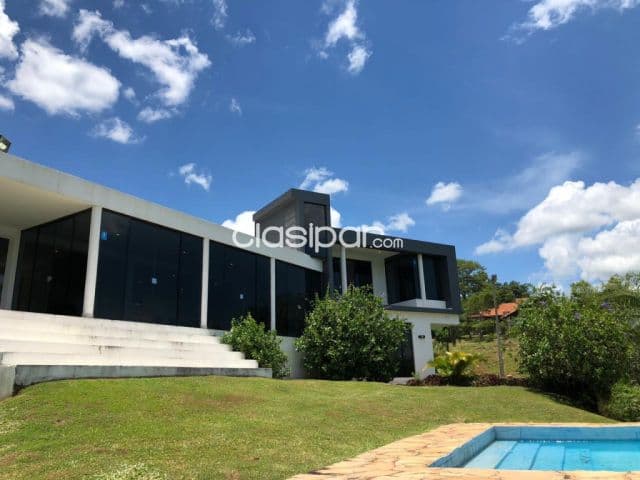 La suiza, sanber: Lujosa residencia vista al lago, 3 dormit, amoblada, equipada, 8.000 usd
