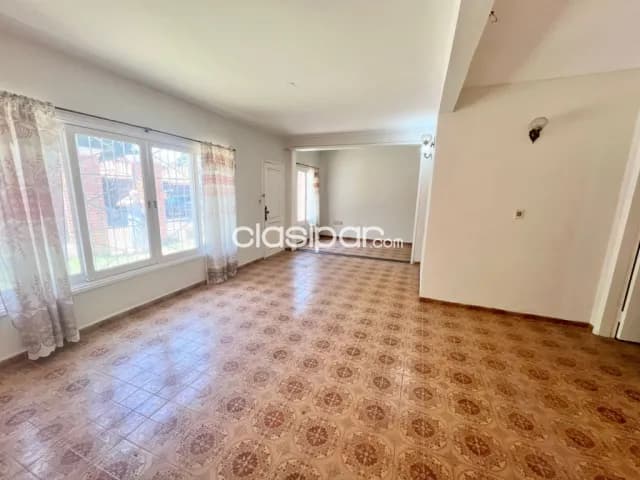 En Venta Casa de 2 Pisos en Barrio Herrera V137, foto 2