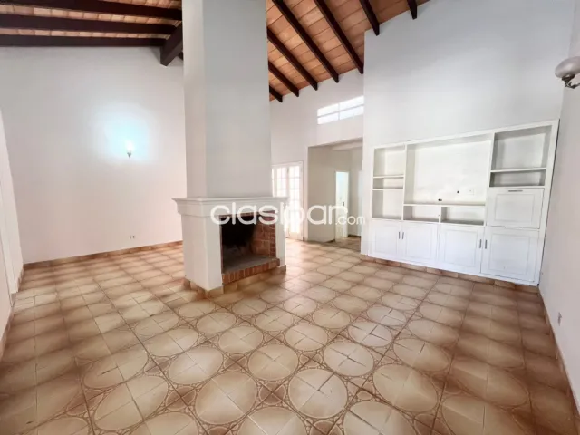 En Venta Casa de 2 Pisos en Barrio Herrera V137, foto 3