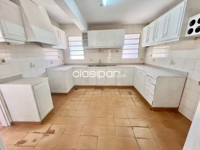 En Venta Casa de 2 Pisos en Barrio Herrera V137, foto 5