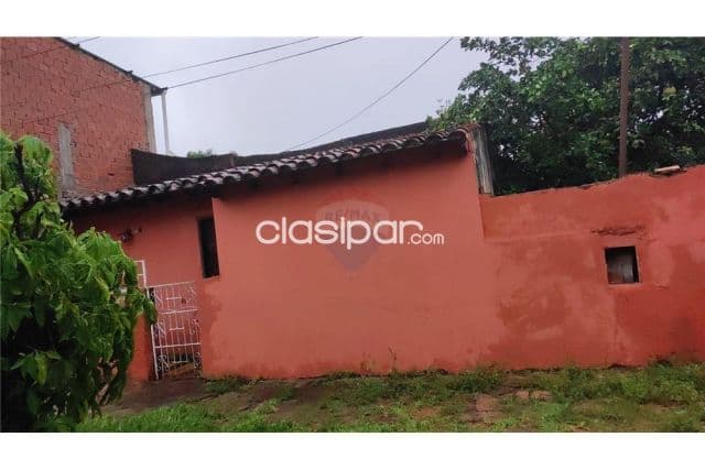 Terreno c/casa en 4to barrio Luque a pocas cuadras de avdas princ. Ideal para vivien