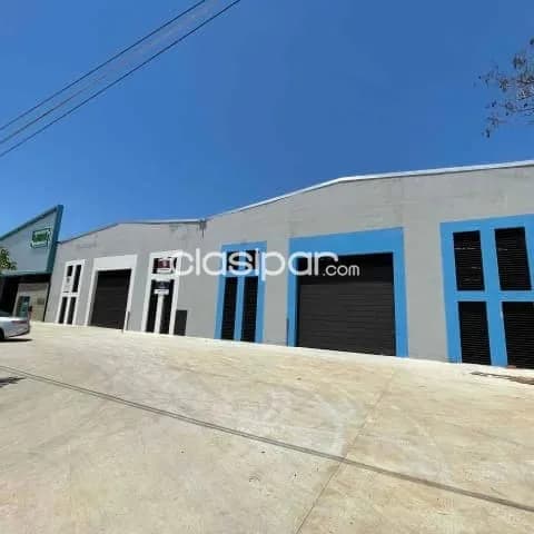 Luque, sanber: 900 m2, deposito + oficina + parking, construcción superior, 30.000.000 gs, foto 2