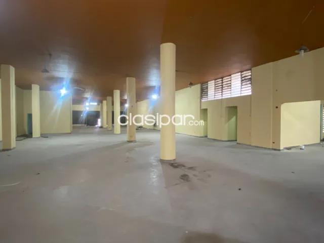 Z/ mercado 4, pettirossi, 700 m2, salon comercial / deposito ideal p/ negocios, distribuid, foto 3