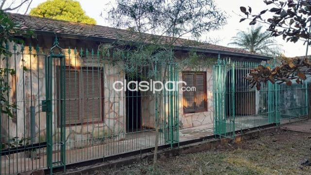 Casa de 3 dormitorios en Ñemby barrio Pai Ñu zona Deposito Puntofarma — foto principal
