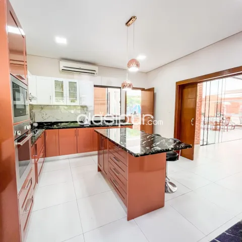 Amplia residencia en urbanizacion surubi'i, foto 3