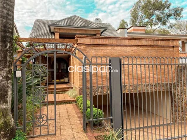 Bo. San cristobal: Lujosa residencia, 505 m2, 3 suites, jardín, piscina, impecable termina, foto 2