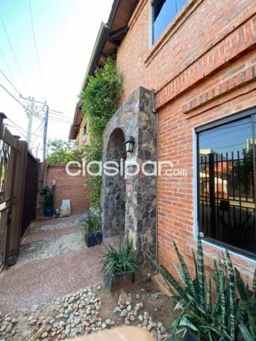 Z/ goethe, bo san jorge: P/ casa u oficina, 3 dormit, impecable, 2 garajes, 6.500.000 gs — foto 2