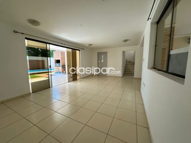 Casa en Boulevard, Luque, foto 4