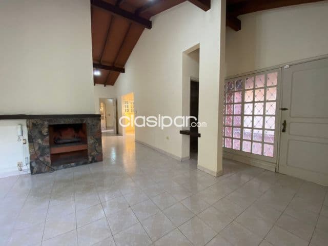Casa de 340 m2 a 3 Cuadas de la Embajada Americana - CLHO6617717