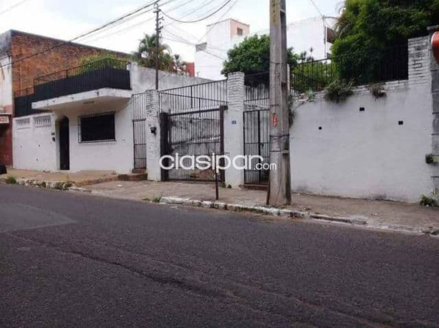 OFERTA: terreno con casa en la zona del mercado 4. E2572