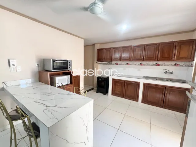 En Alquiler Amplia Casa Amoblada de 3 Pisos en Barrio Carmelitas A338, foto 4