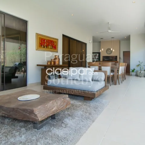 Condonimio la escondida, ycua satí: Elegante residencia, 4 suites, jardín, piscina, foto 5