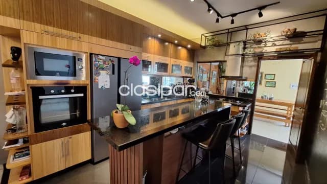 Casa amoblada con piscina en el centro de Encarnación: 4 habitaciones y 4 baños, foto 3