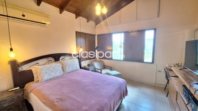 Casa amoblada con piscina en el centro de Encarnación: 4 habitaciones y 4 baños, foto 5