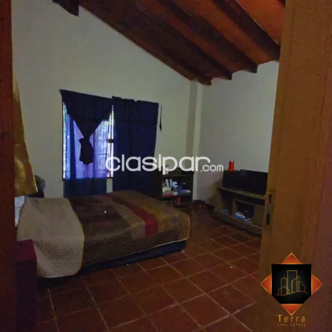¡Casa en Venta en Ñemby, Centro! — foto 4