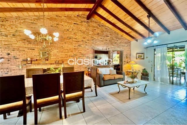 Casa a la venta en loma merlo Luque