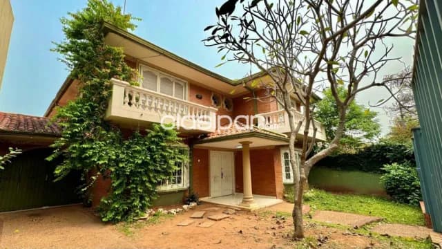 Manora: Amplia residencia, 4 dormit, jardín, piscina, muy residencial, 10.500.000 gs — foto 3