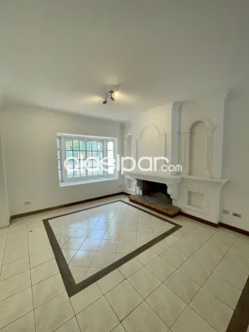 Manora: Amplia residencia, 4 dormit, jardín, piscina, muy residencial, 10.500.000 gs — foto 5